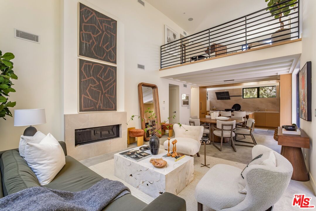 MLS #25555577 image #0