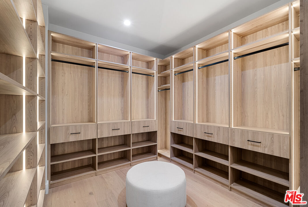 MLS #25555699 image #30