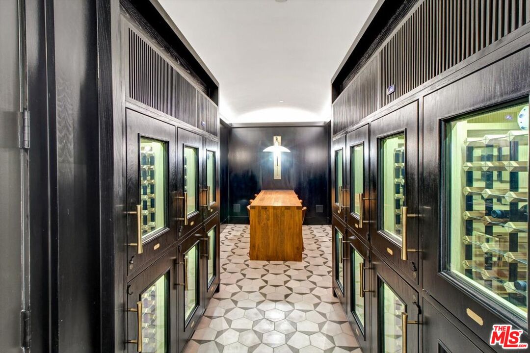 MLS #25555743 image #44