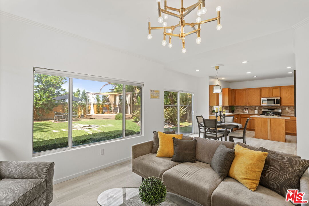 MLS #25555871 image #16