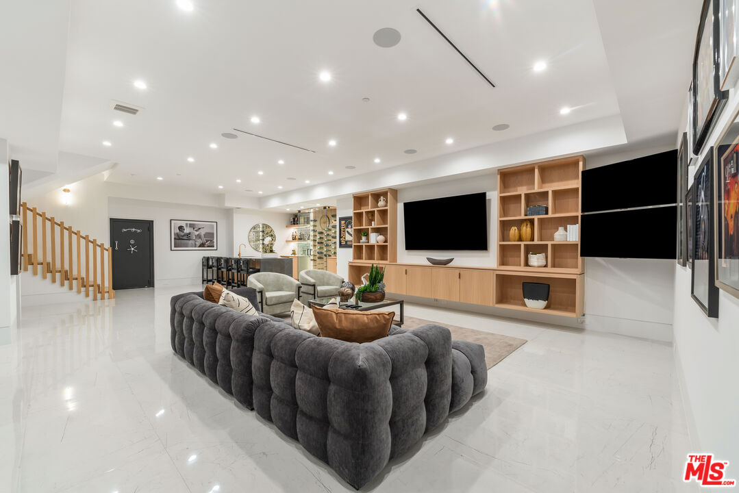 MLS #25555893 image #31