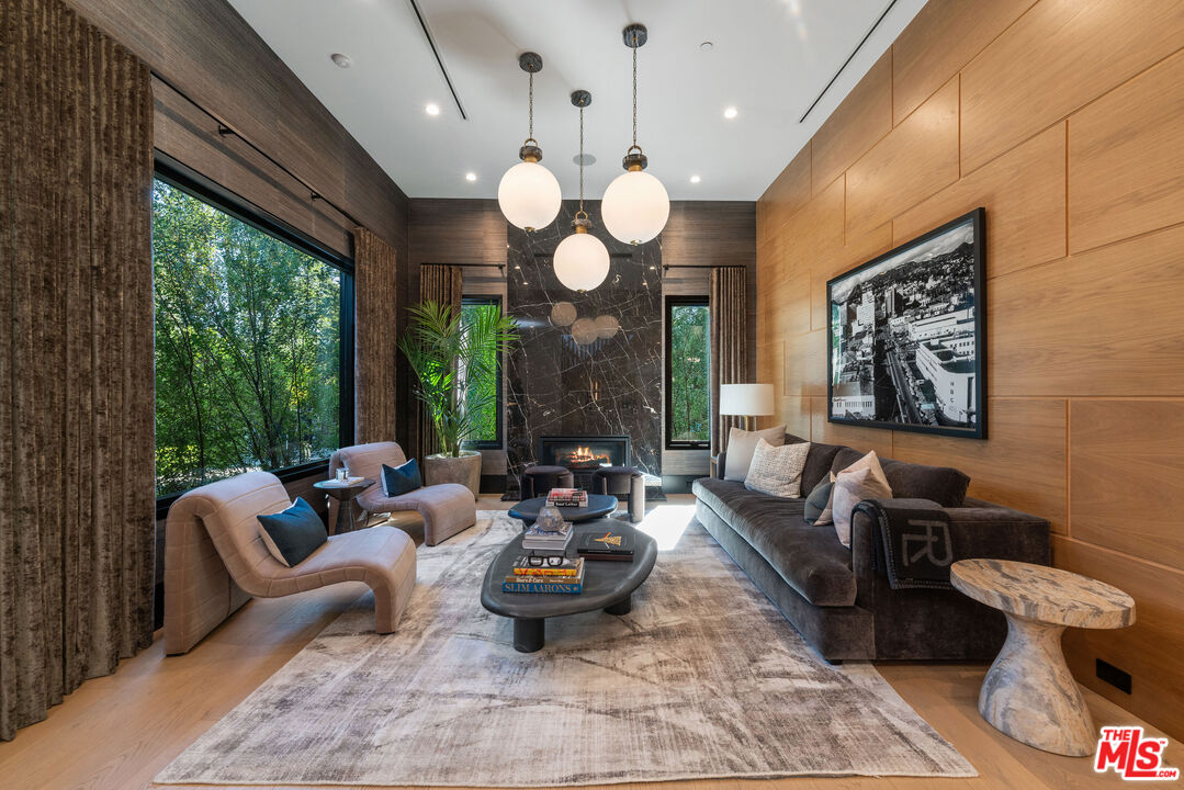 MLS #25555893 image #3