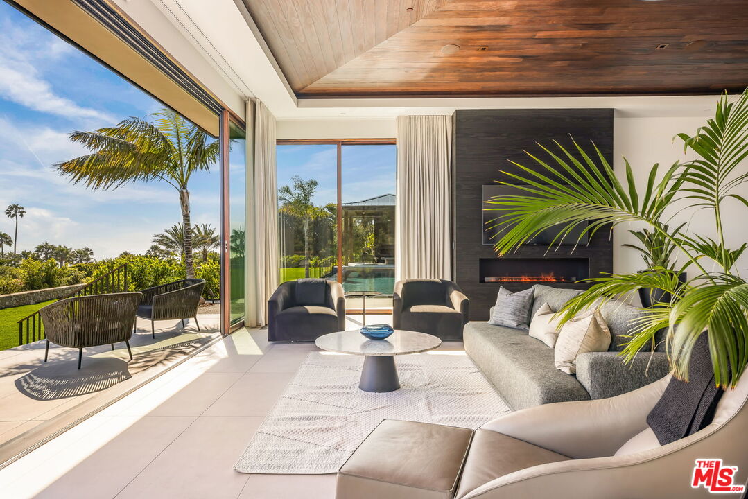 MLS #25556027 image #5