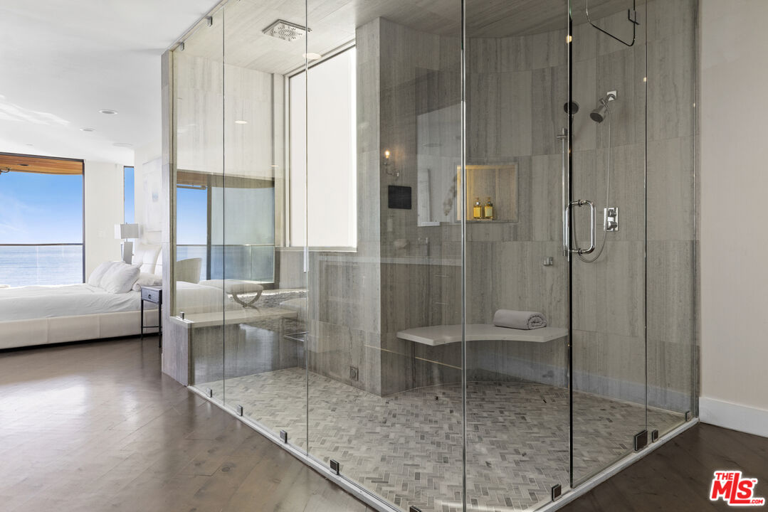 MLS #25556307 image #9