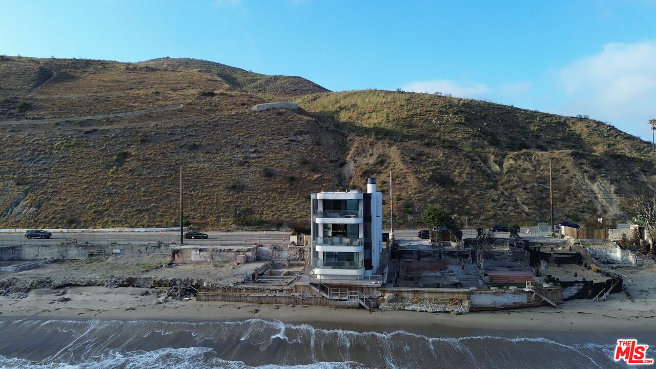 MLS #25556307 image #1