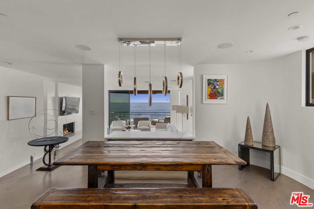 MLS #25556307 image #2