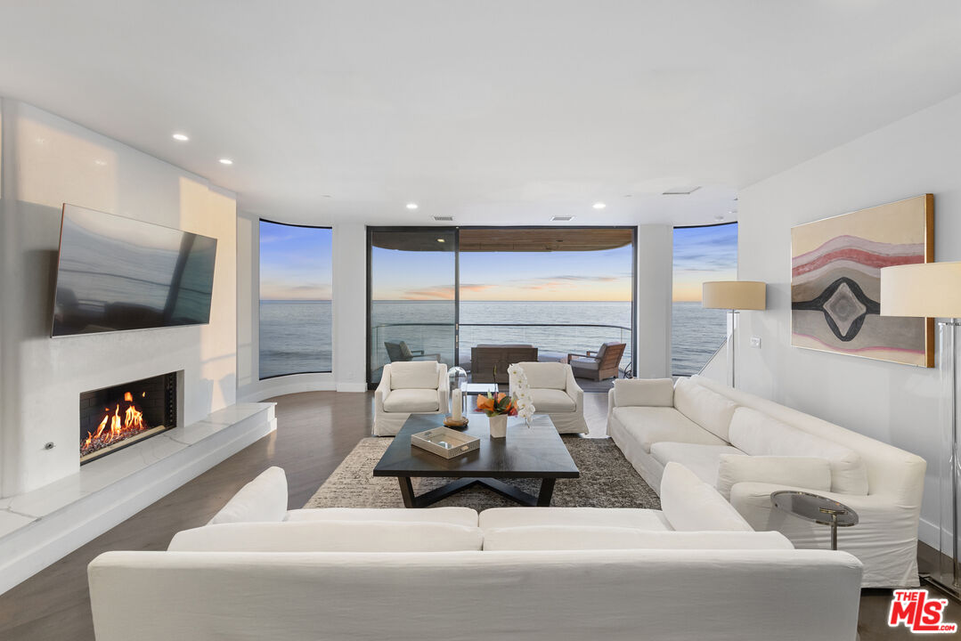 MLS #25556307 image #4