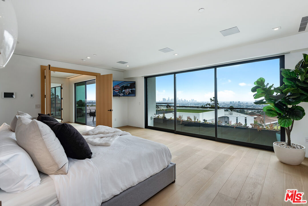 MLS #25556485 image #13