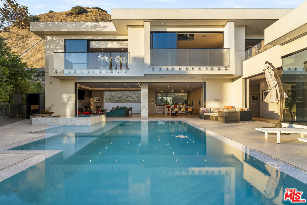 MLS #25556485 image #18