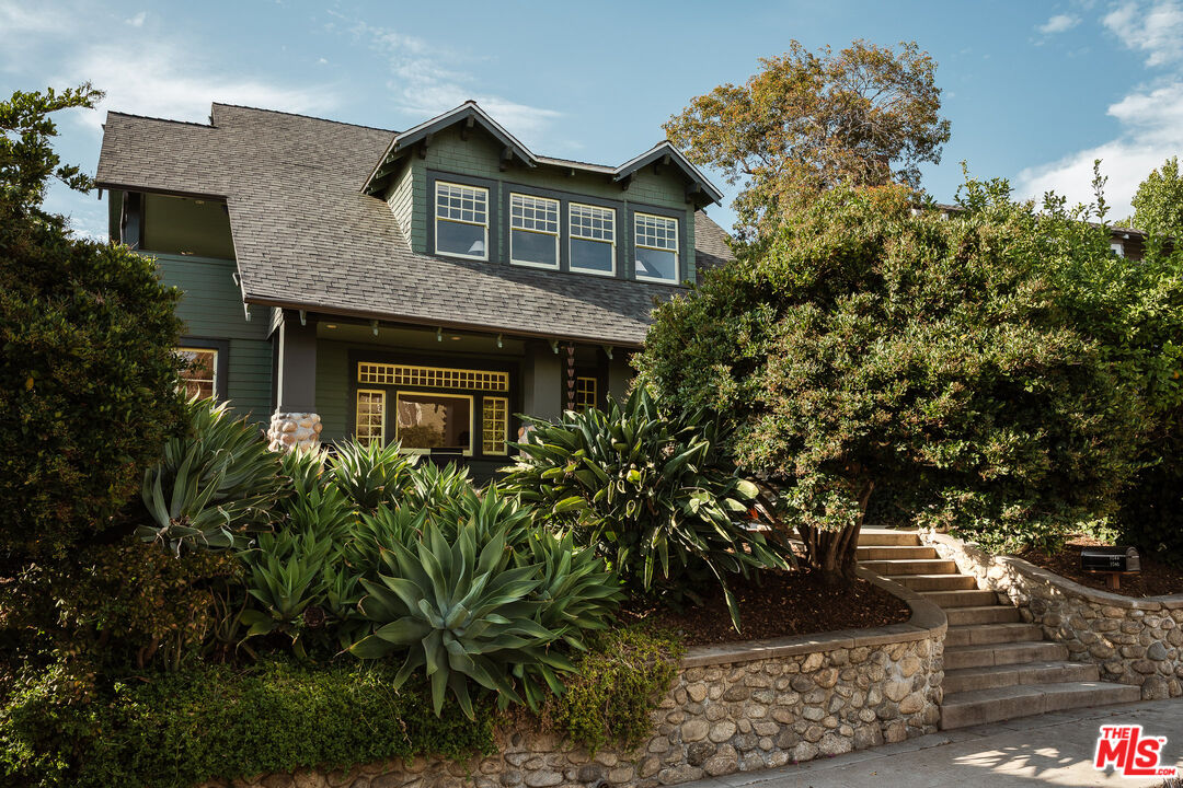 MLS #25556681 image #0