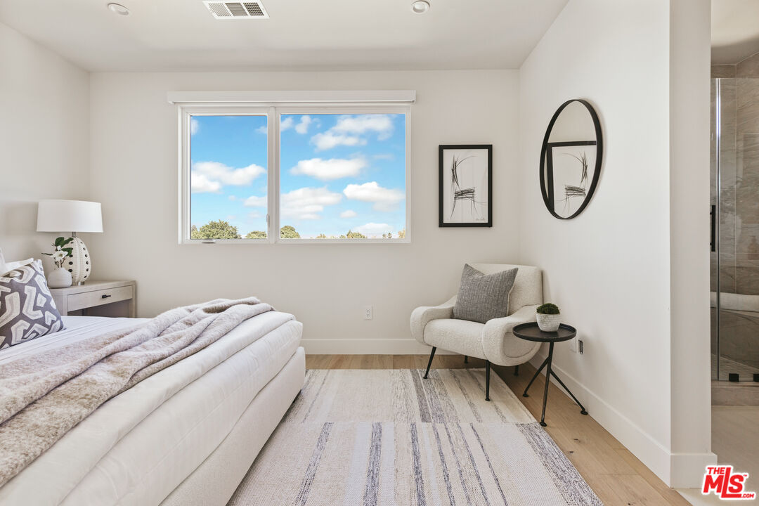 MLS #25556797 image #10