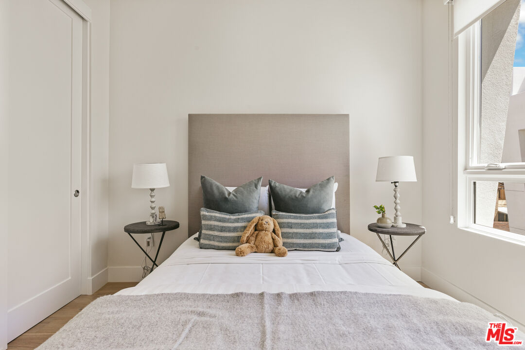 MLS #25556797 image #14