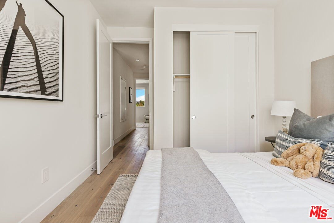 MLS #25556797 image #16