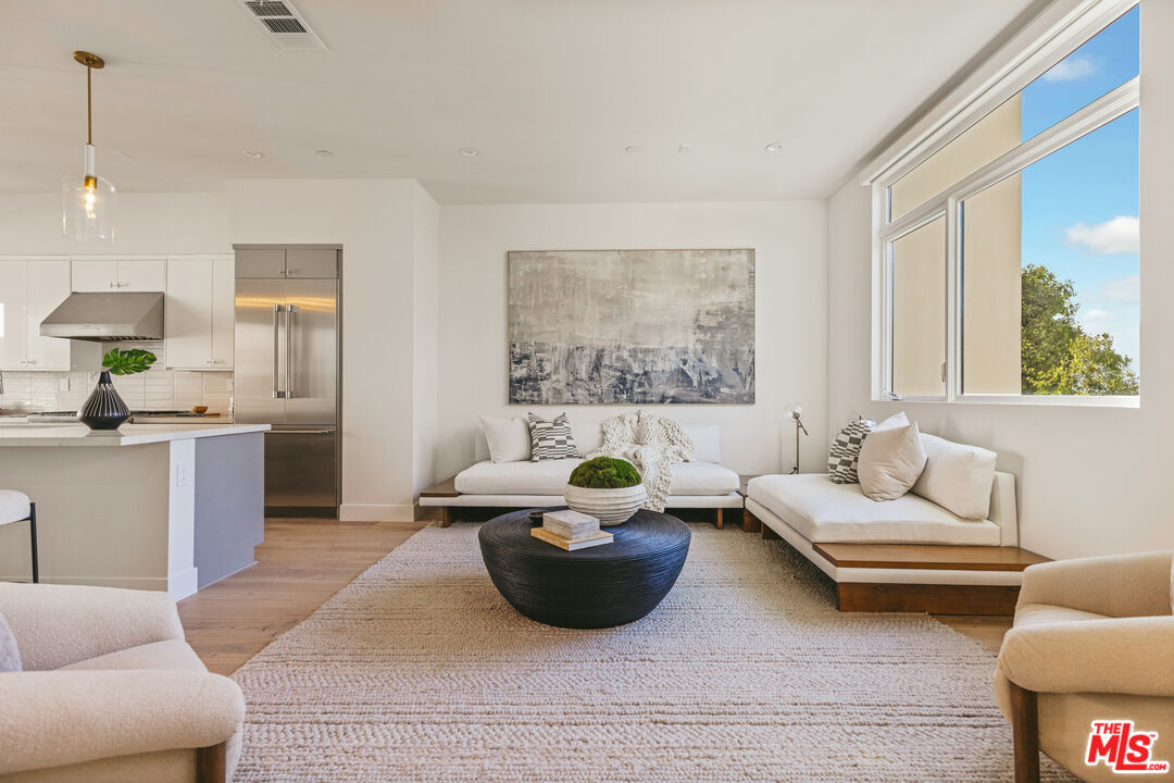 MLS #25556797 image #3