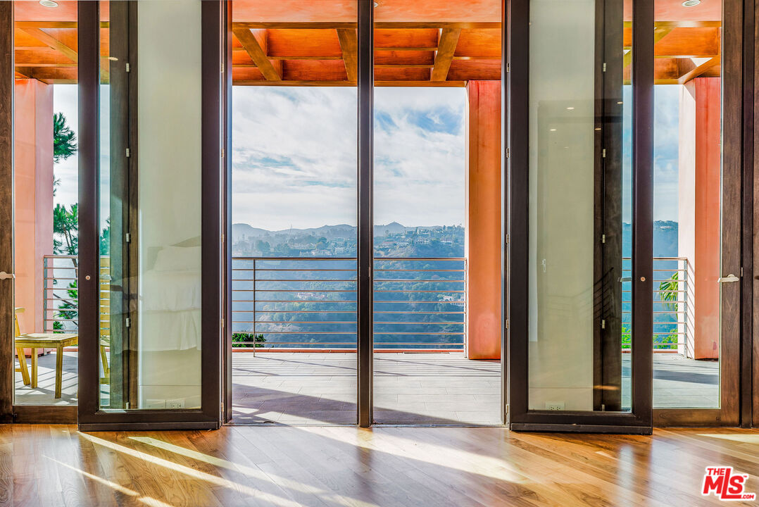 MLS #25556875 image #18