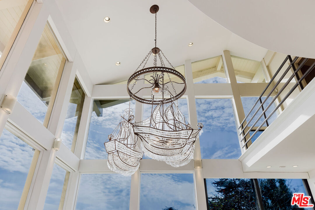 MLS #25556877 image #14