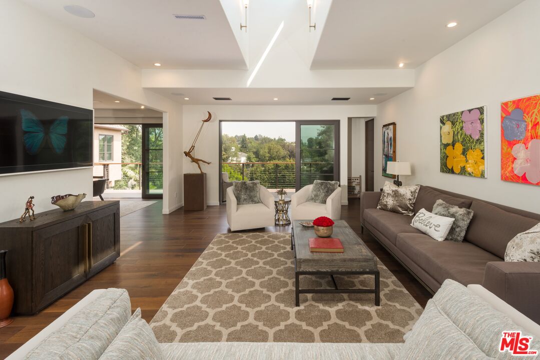 MLS #25557131 image #2