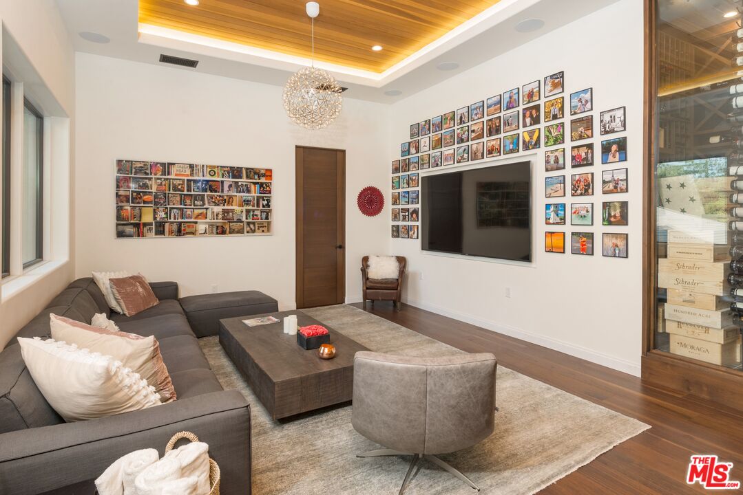 MLS #25557131 image #29