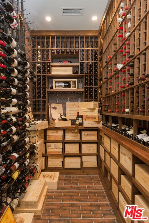 MLS #25557131 image #30