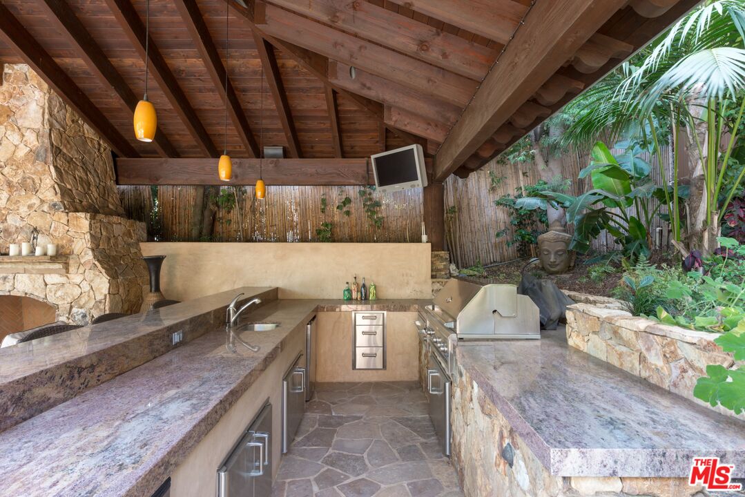 MLS #25557131 image #40