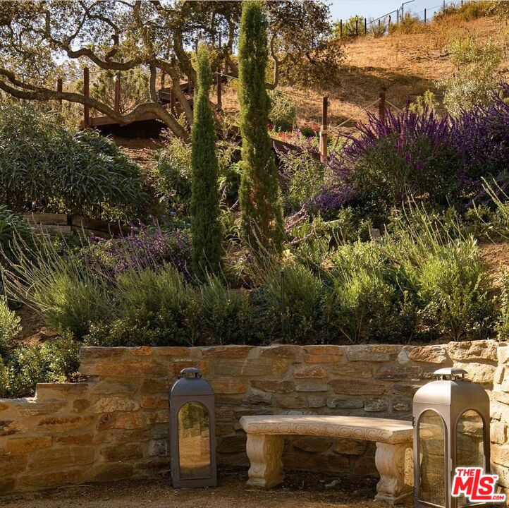 MLS #25557157 image #2