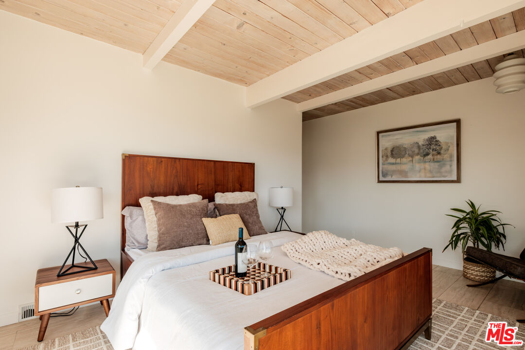 MLS #25557215 image #23