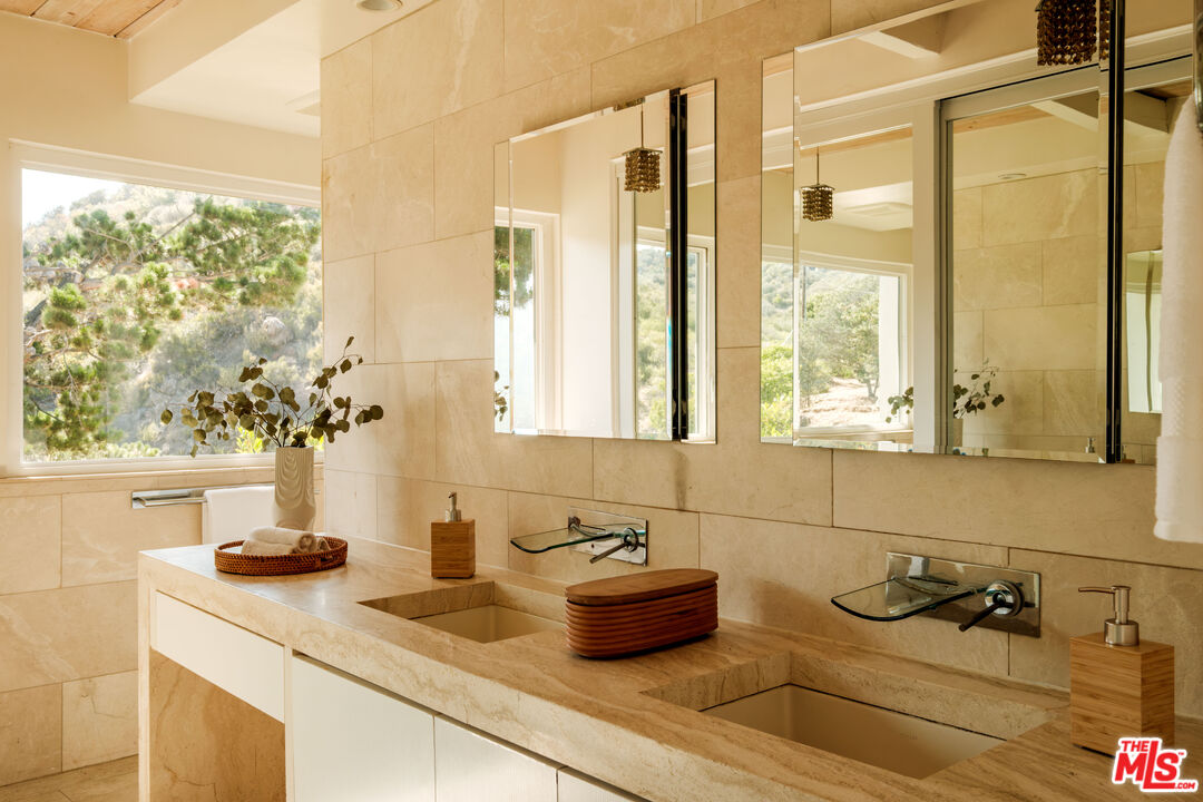 MLS #25557215 image #28