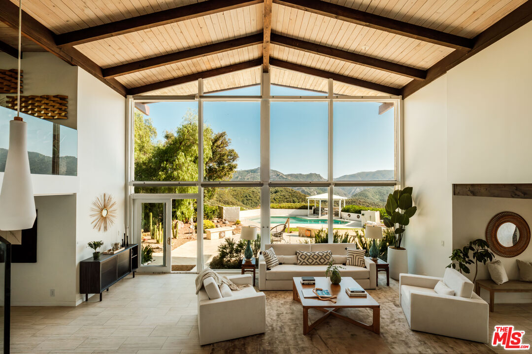 MLS #25557215 image #2