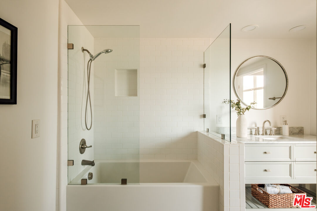 MLS #25557215 image #43