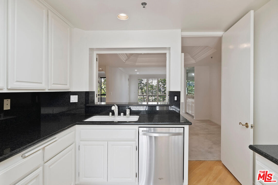 MLS #25557241 image #23