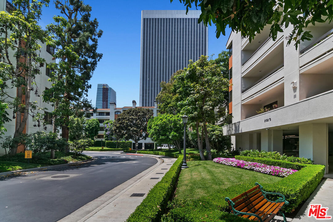 MLS #25557241 image #2