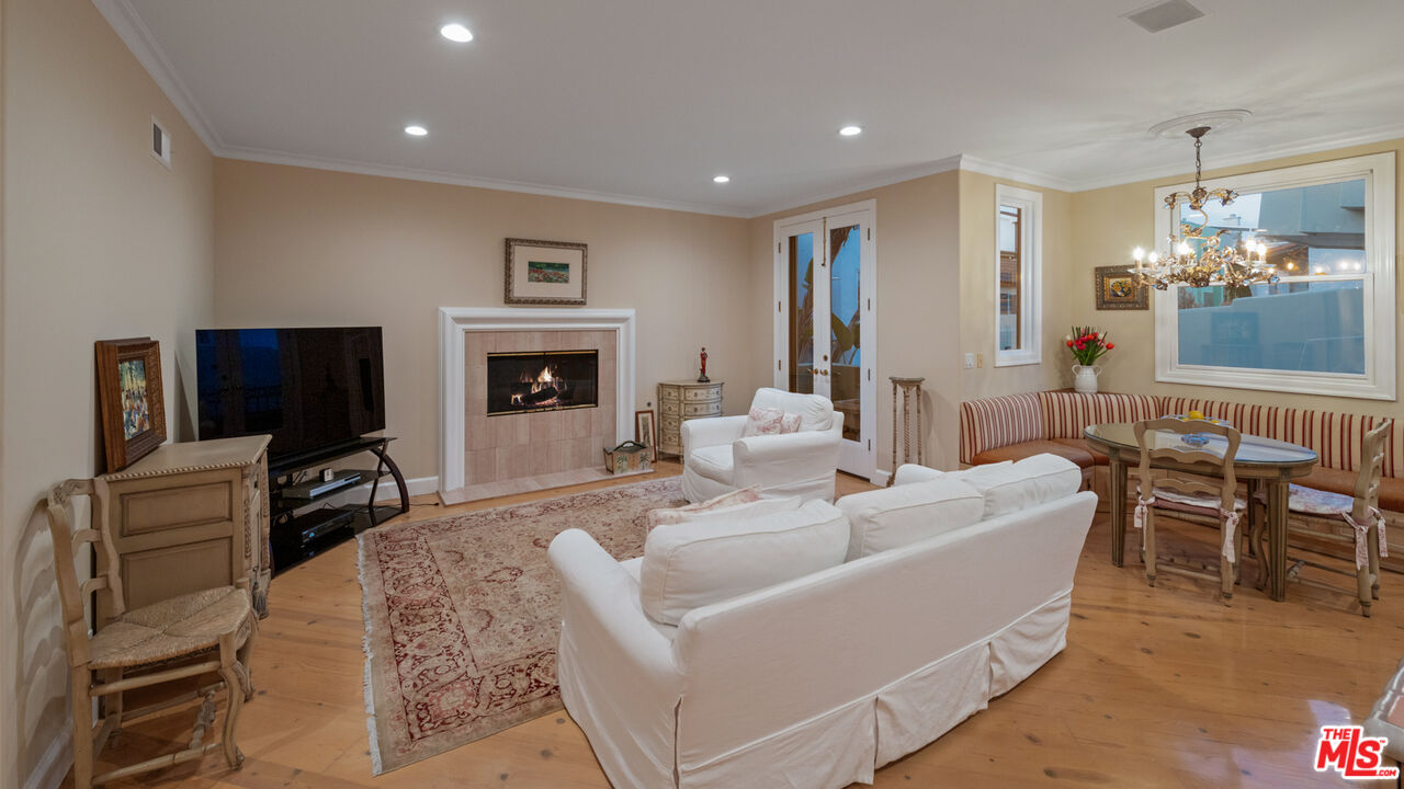 MLS #25557399 image #14