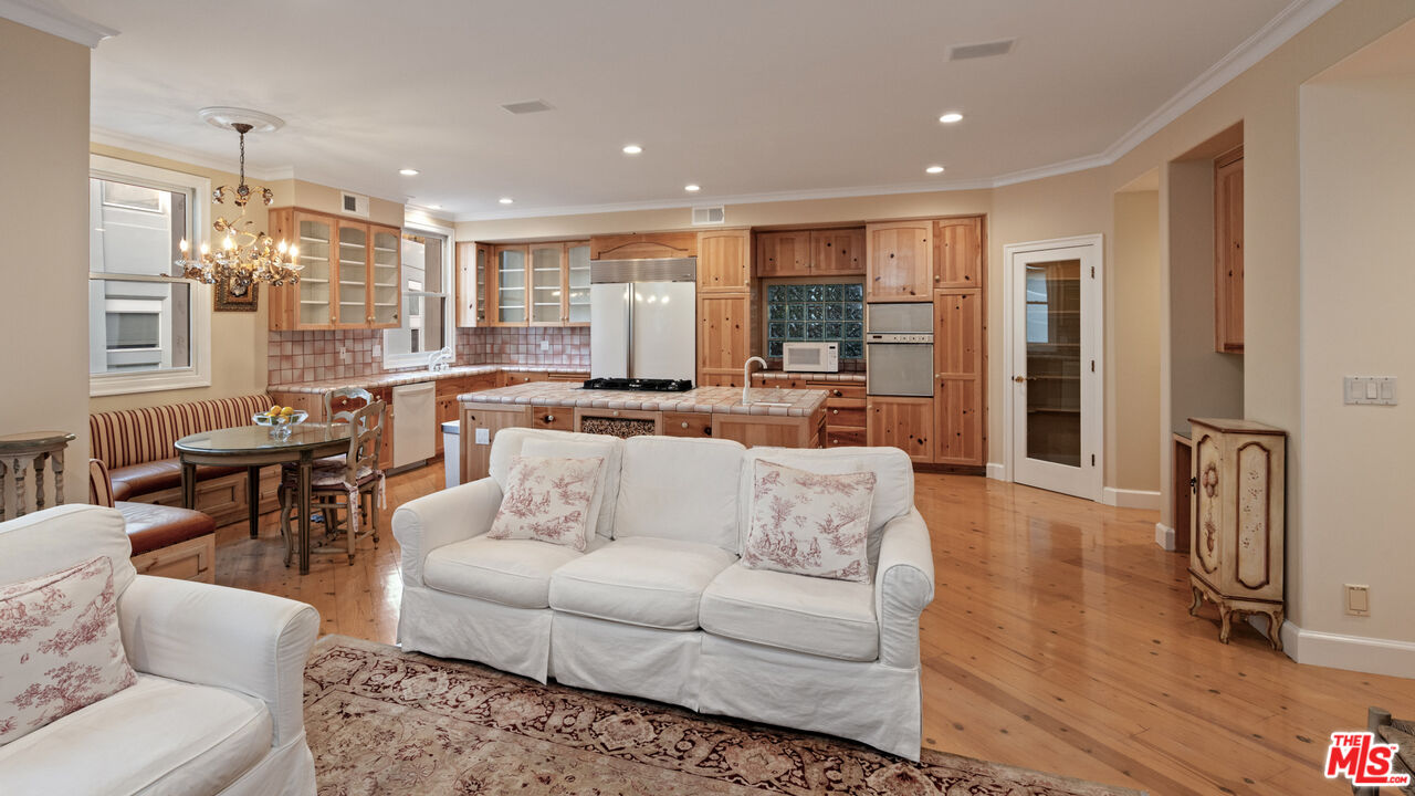 MLS #25557399 image #16