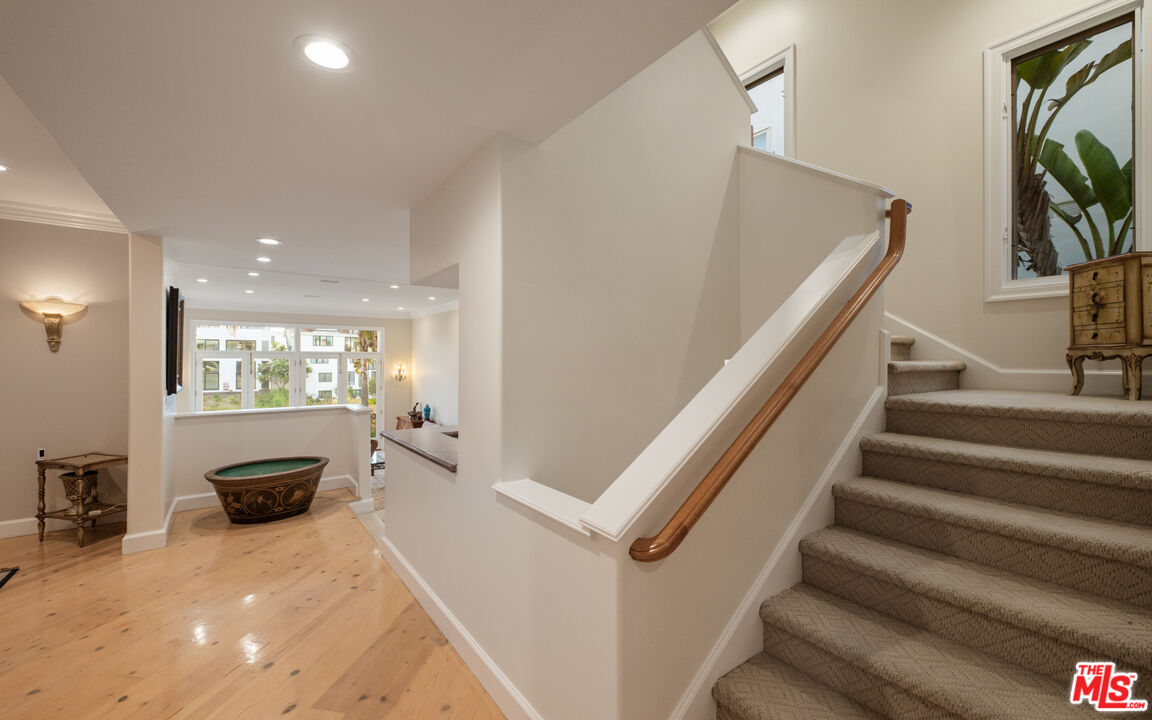 MLS #25557399 image #21