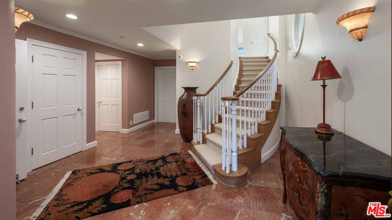 MLS #25557399 image #32