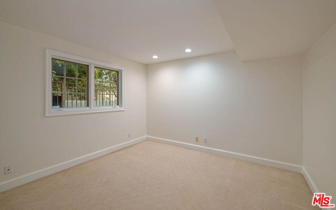 MLS #25557399 image #33