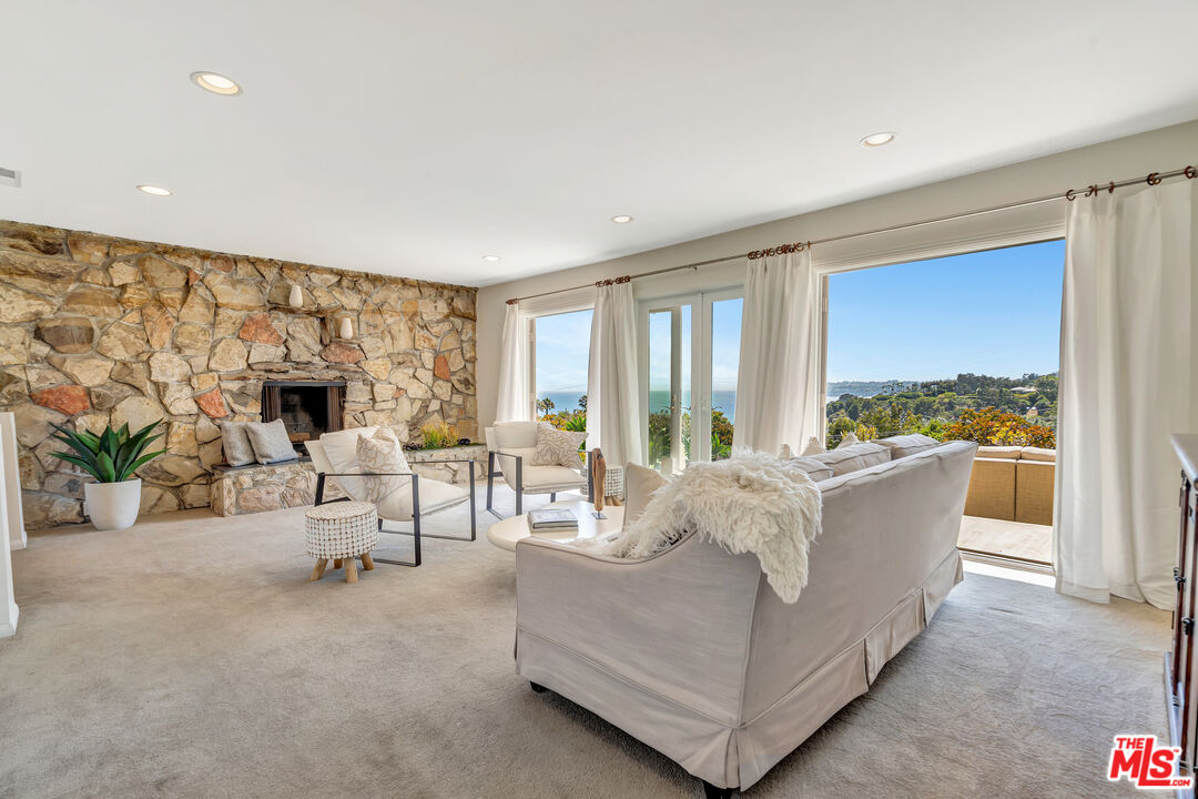 MLS #25557637 image #15