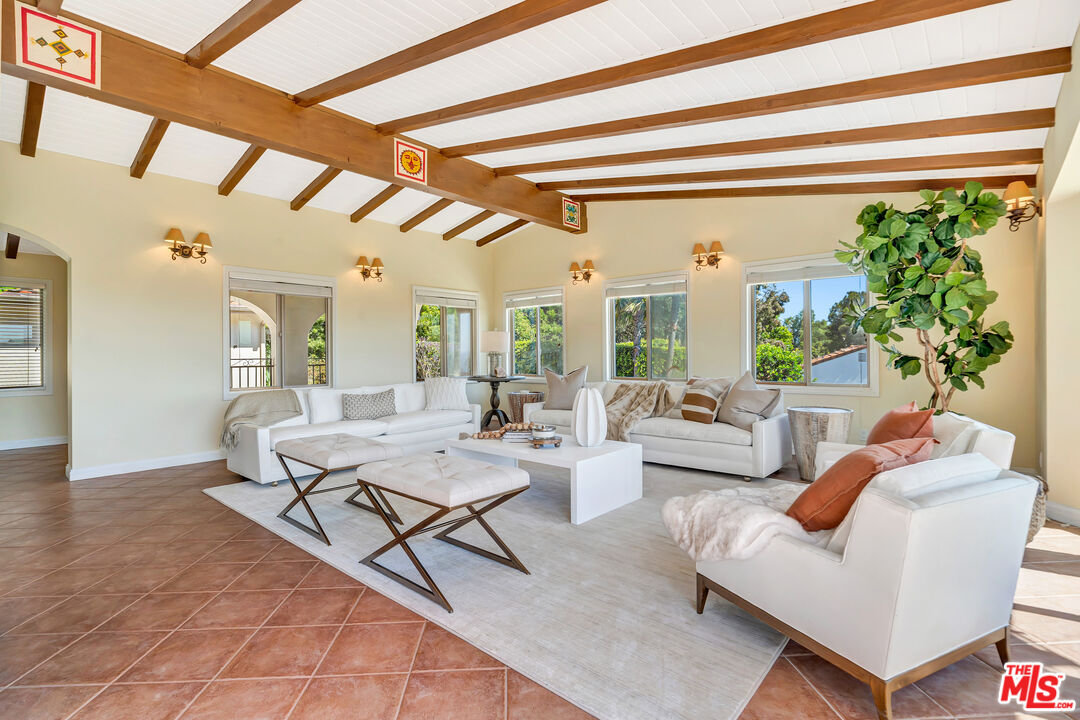 MLS #25557637 image #8