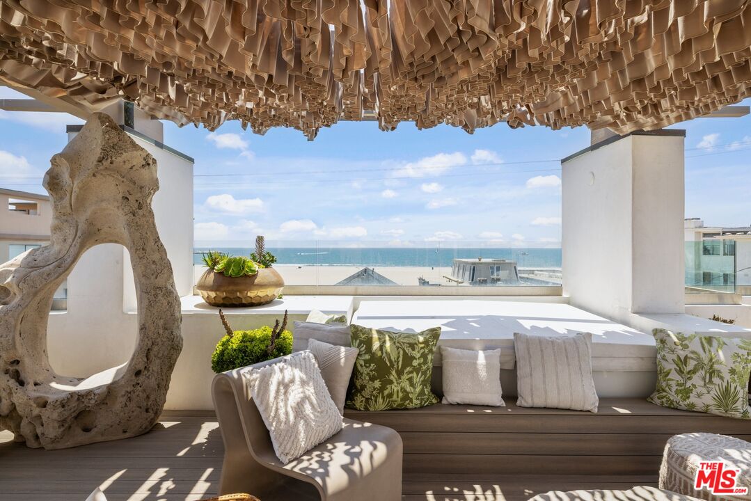 MLS #25557665 image #16