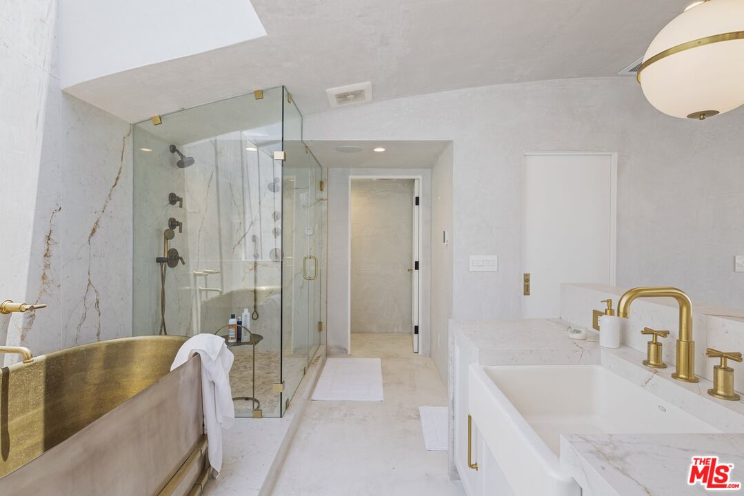 MLS #25557665 image #20