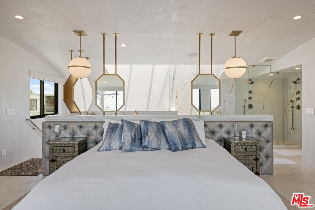 MLS #25557665 image #24