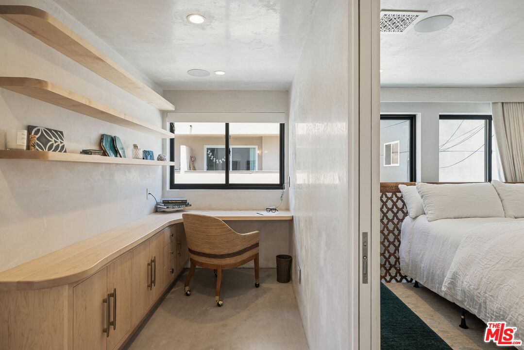 MLS #25557665 image #44