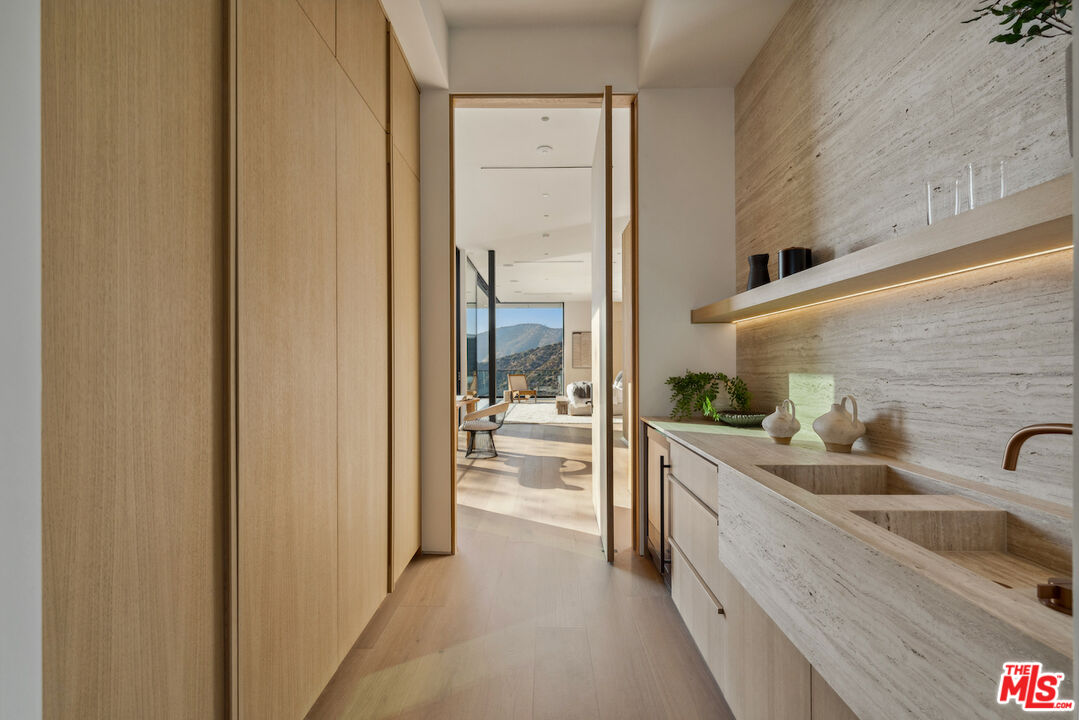 MLS #25557711 image #15