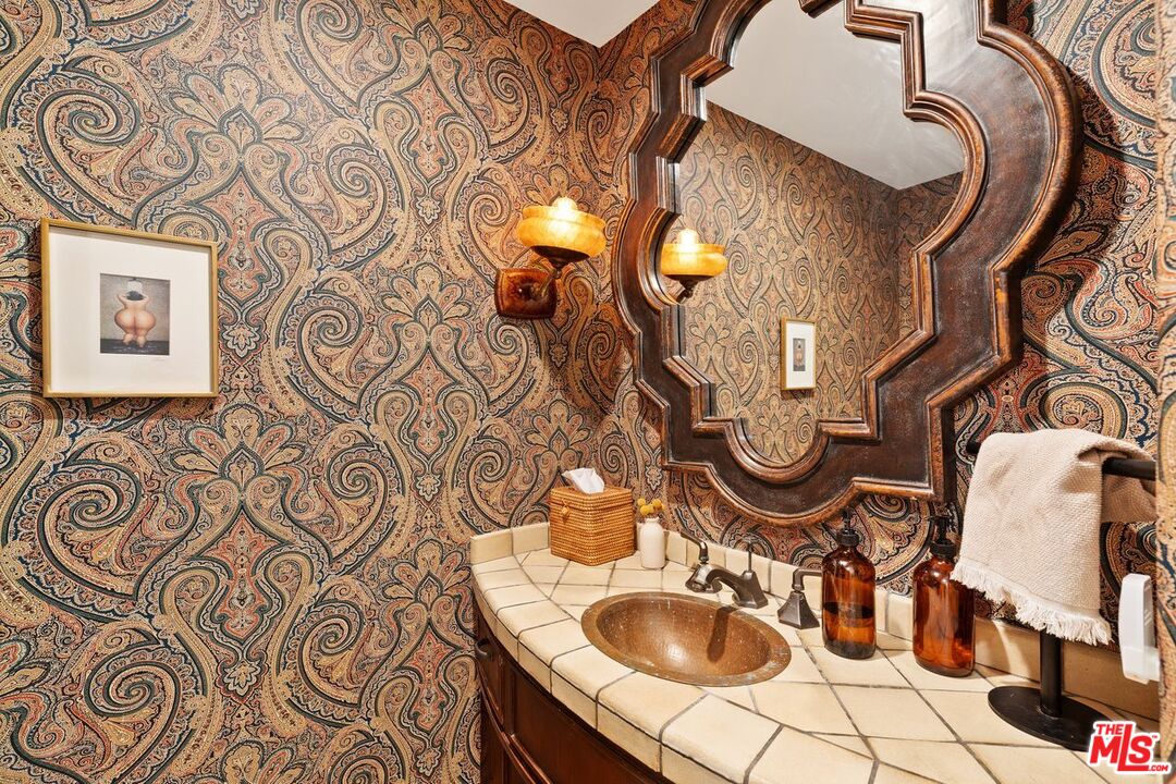 MLS #25557801 image #17