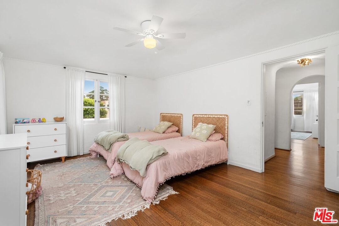 MLS #25557801 image #23