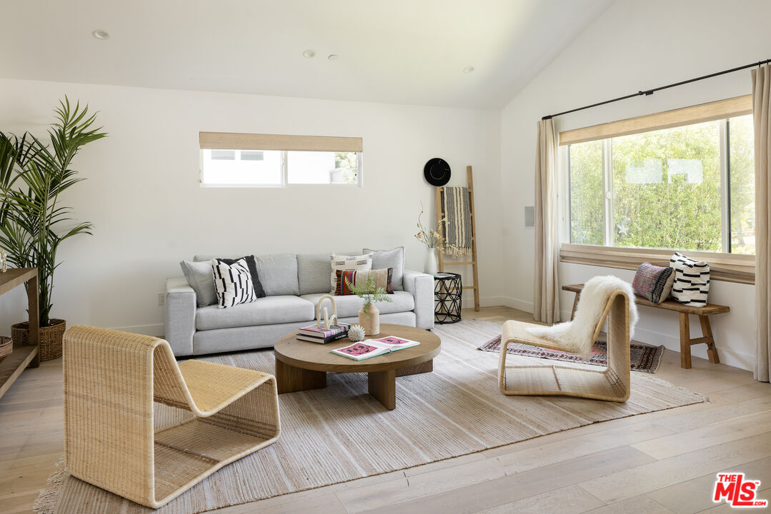 MLS #25557869 image #10