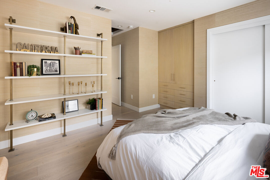 MLS #25557869 image #15