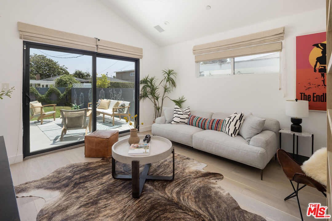 MLS #25557869 image #17