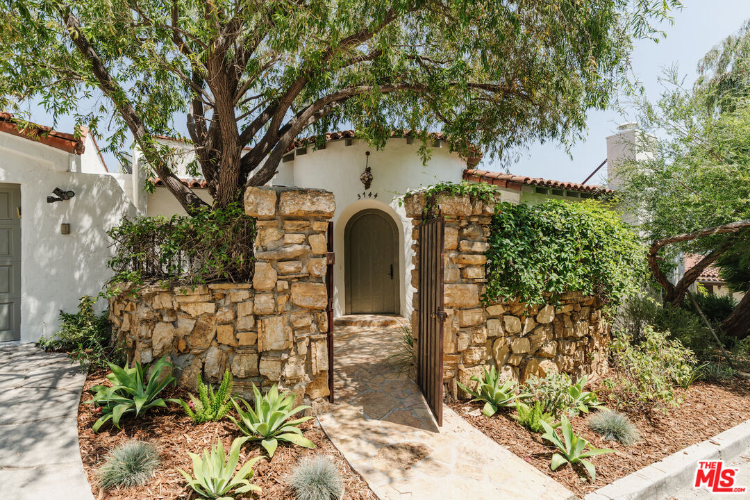 MLS #25558609 image #0