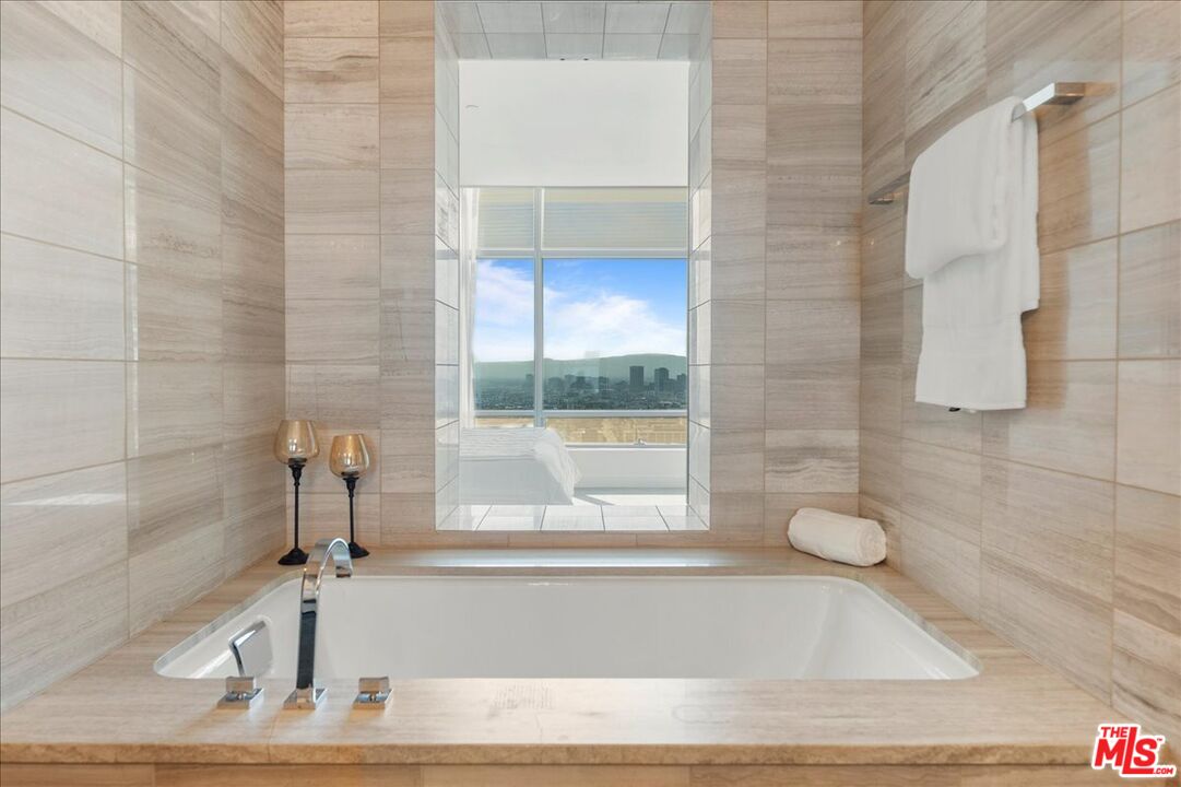 MLS #25558713 image #23